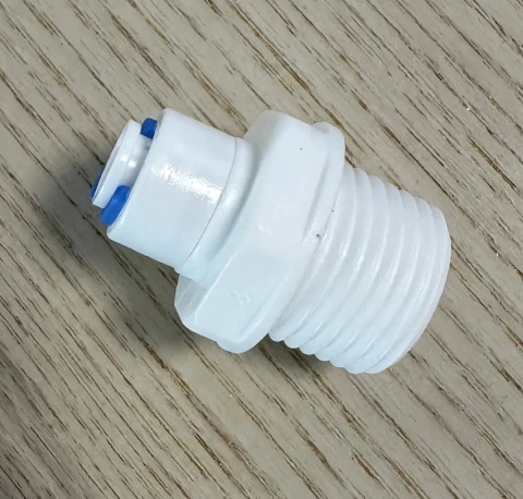 QCF-028-I suora pikaliitin, 1/2" ulkokierre – 1/4" putki