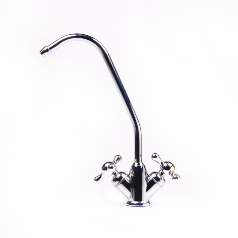 Topelt joogiveekraan